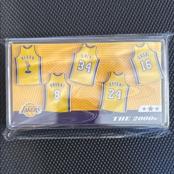 The 2000s Pin Set - Yellow - Picture 1 of 1